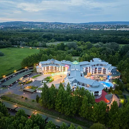 Lotus Therme Hotel & Spa-2