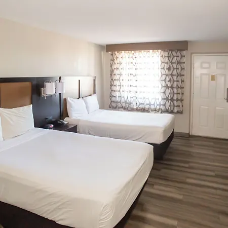 Baymont By Wyndham Austin University Area-3