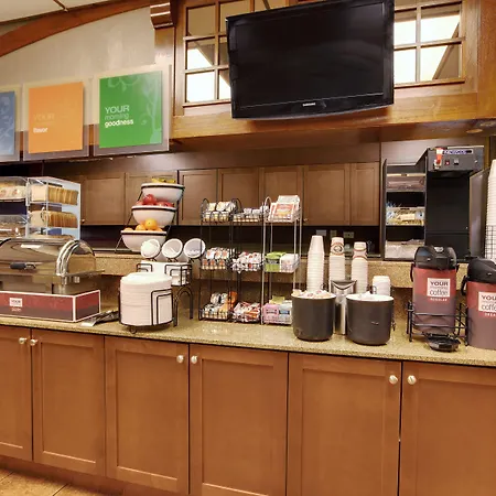 Comfort Inn & Suites-3