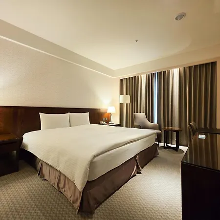 Check Inn Taichung Lailai-3