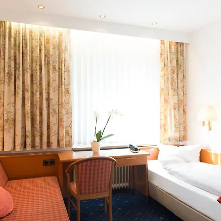 Ringhotel Loew'S Merkur-2
