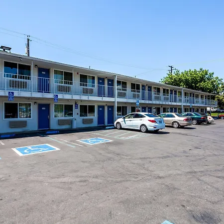 Motel 6 Sacramento, Ca - Downtown-2