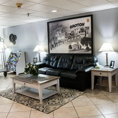 Super 8 By Wyndham Groton-2
