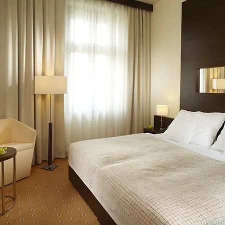 Clarion Hotel Prague City-2
