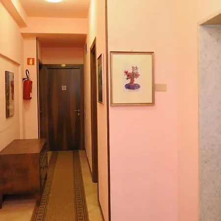 Hotel Elena-2