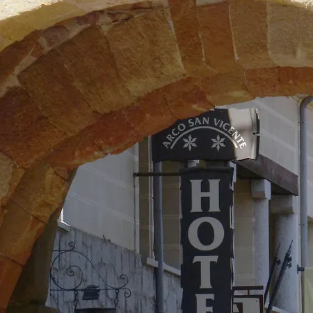 Hotel Arco San Vicente-2