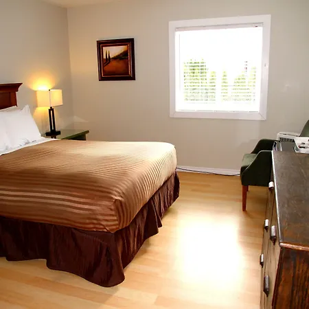 Hotel Squamish-2