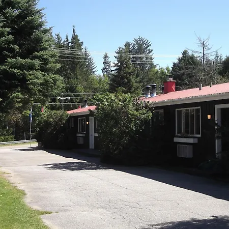 Auberge Mountain View Inn-3