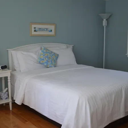 The Escape Inn-2