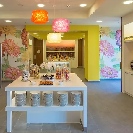 Hampton By Hilton Warsaw City Centre-2