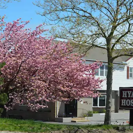 Hyannis Host Inn-2