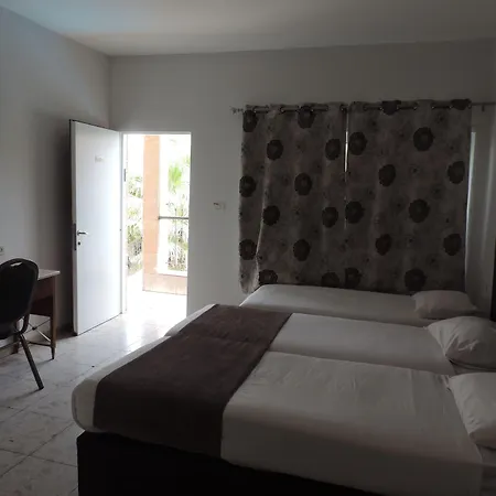 Hotel Maman-2