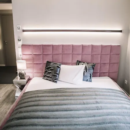 Boutique Hotel Pfauen-2
