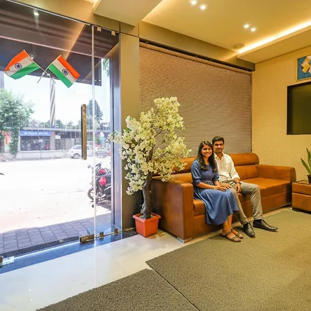 Fabhotel Grand Heritage - Nr Bkc-2