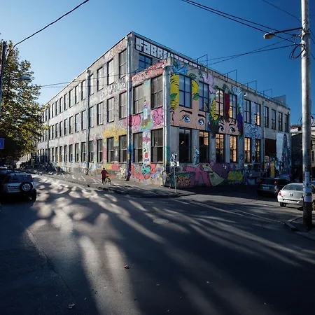 Fabrika Hostel & Suites-2