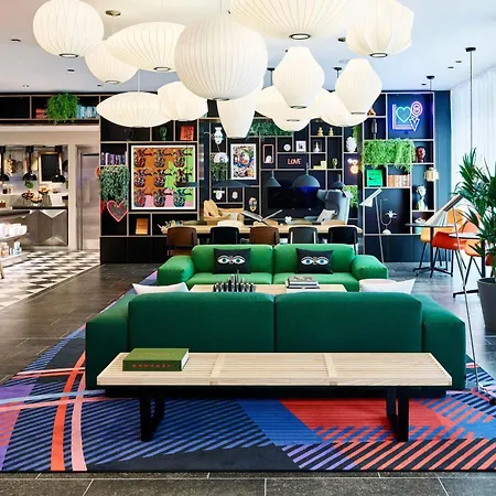 Citizenm London Victoria Station-3