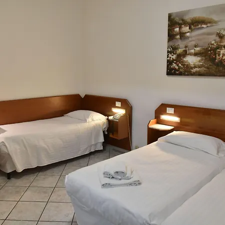 Antico Hotel Moderno-3