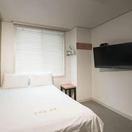 Champion Hotel-2