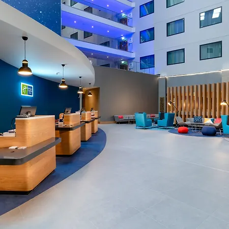 Holiday Inn Express - London Heathrow T4 By Ihg-2