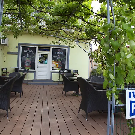 Guest House Ivac Inn Zagreb Airport-3