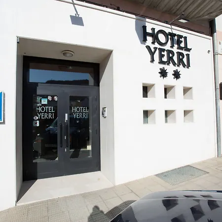 Hotel Yerri-2