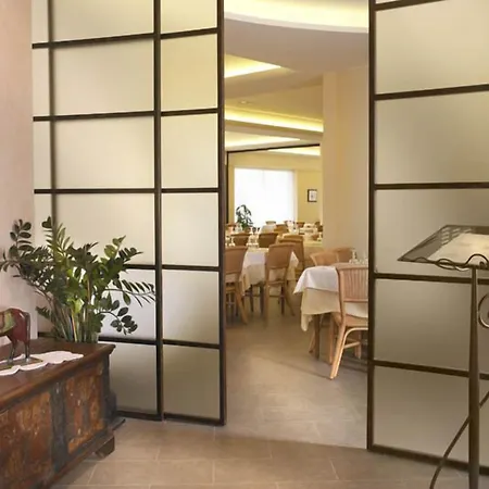 Hotel Italia-3