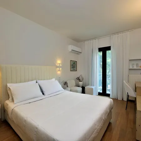 Dryades & Orion Hotel-3