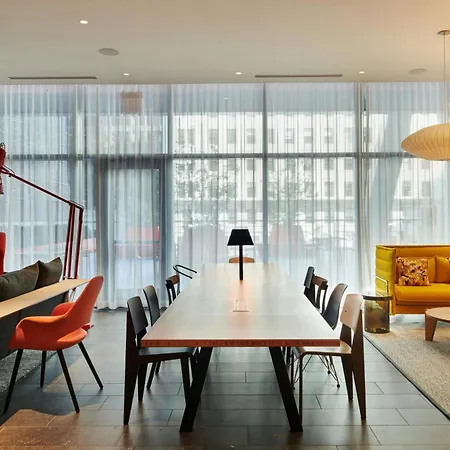 Citizenm Chicago Downtown-3
