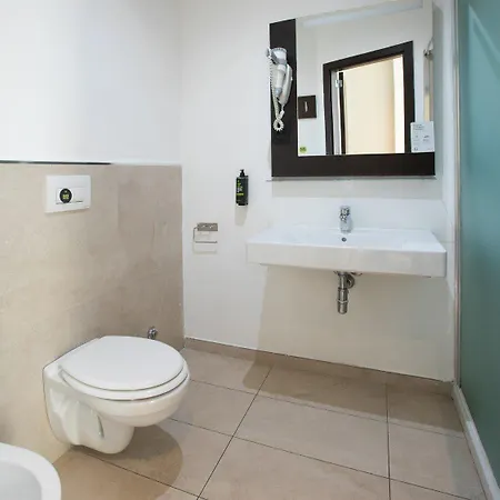 B&B Hotel Savona-3