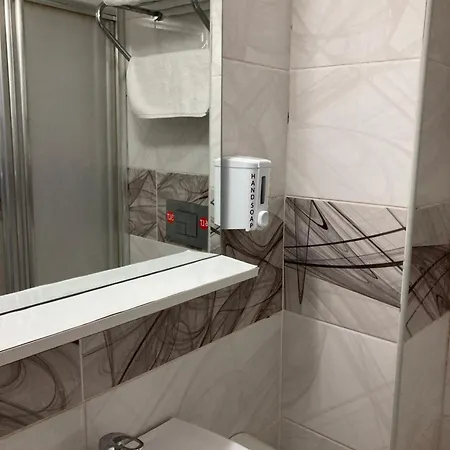 Hotel Ay-3