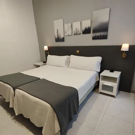 Hostal Cervantes-3