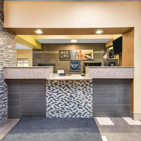Red Lion Inn & Suites Blue Springs-3