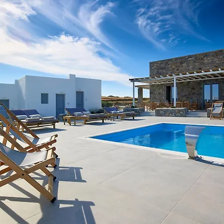 Lithos Luxury Rooms (Adults Only)-3