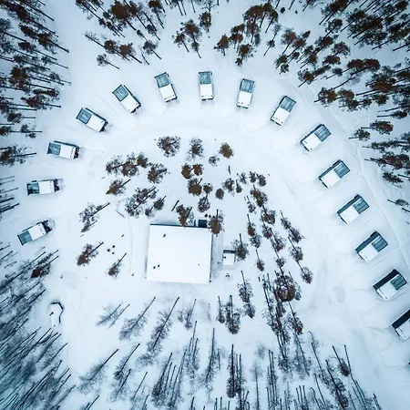 Levi Oloresort-2