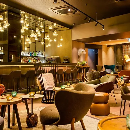 Motel One Edinburgh-Royal-2