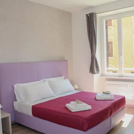 Sunnycornerinrhome-3