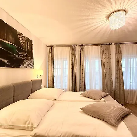 Altstadthotel Hayk am Rhein-2