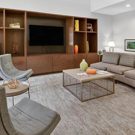 Holiday Inn And Suites Addison By Ihg-2