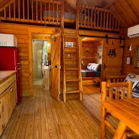 Katie'S Cozy Cabins-2