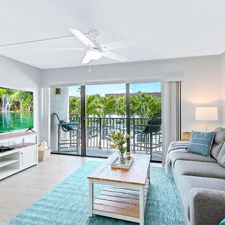 Chateau By The Sea - Cocoa Beach Oceanfront Pet-Friendly Condos With Rooftop Deck & Heated Pool-2