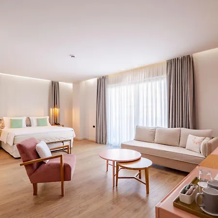 Glow Boutique Hotel & Suites-3