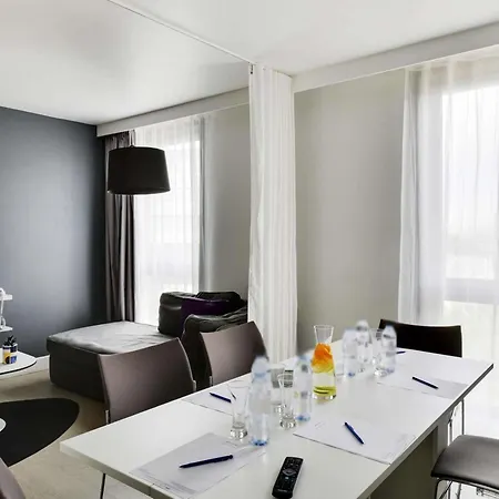 Novotel Suites Paris Issy Les Moulineaux-2