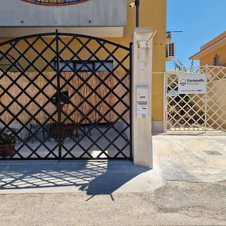 Pantanello Rooms Avola-3