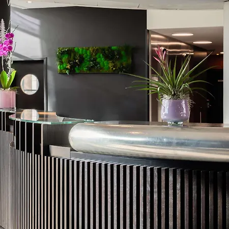 Novotel Suites Genève Aéroport-3
