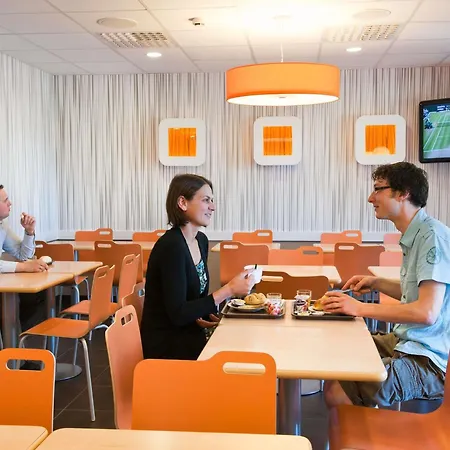 Ibis Budget Brugge Centrum Station-2