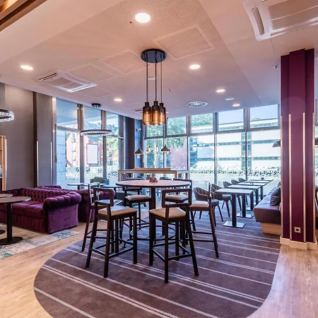 Premier Inn Koeln City Sued-2