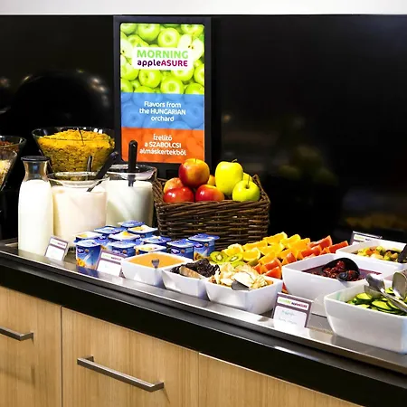 Ibis Styles Budapest Center-3
