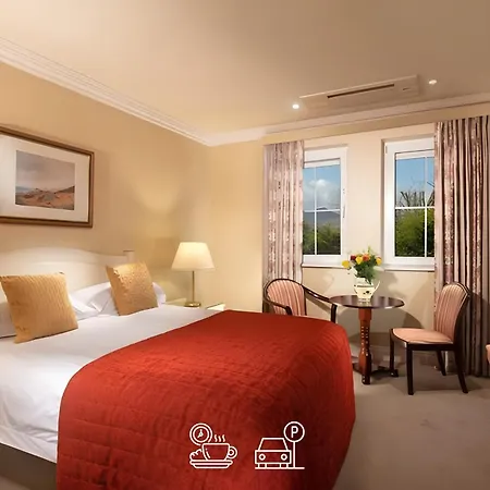 Killarney Lodge-2