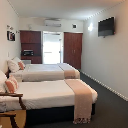 Ayr Traveller'S Motel-2