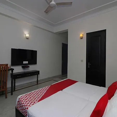 Hotel O Golden Cafe-2